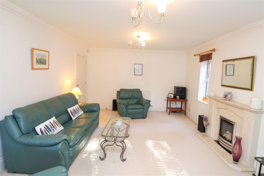 Images for Crowdale Drive, Fleet