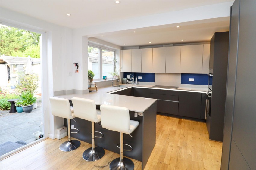 Images for Carlton Crescent, Church Crookham