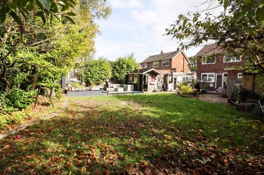 Images for Carlton Crescent, Church Crookham