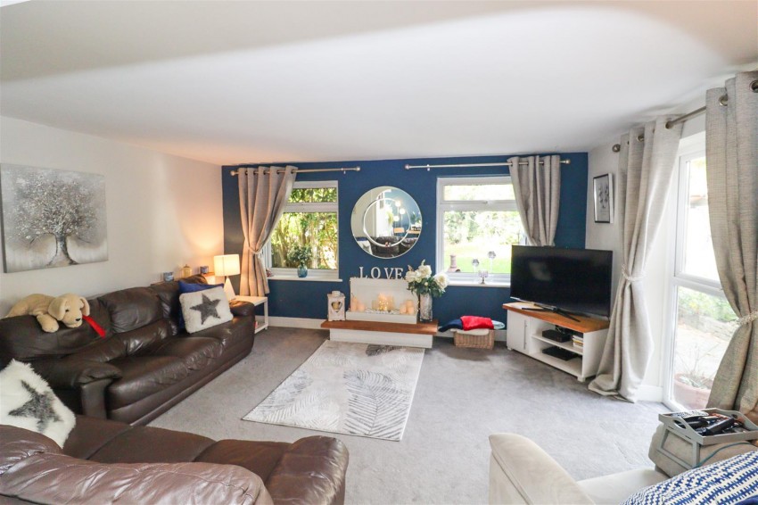 Images for Carlton Crescent, Church Crookham