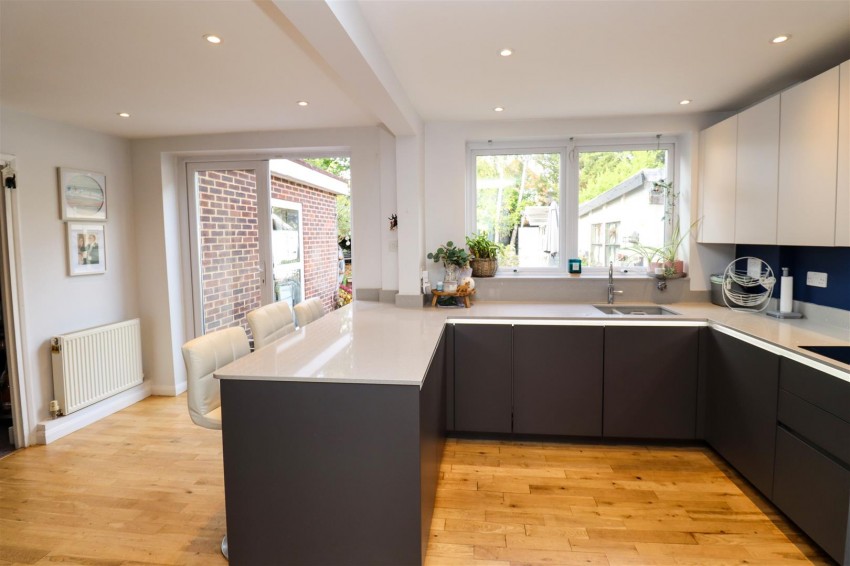 Images for Carlton Crescent, Church Crookham