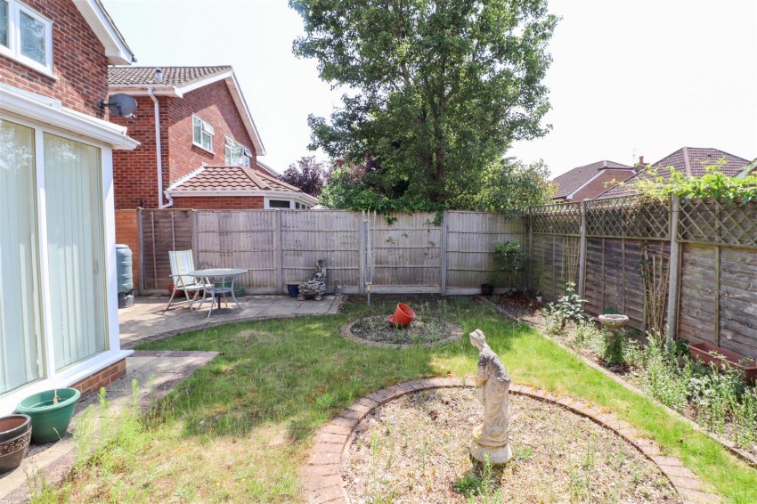 Images for Cavendish Road, Church Crookham, Fleet