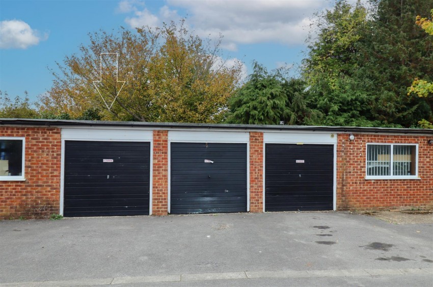 Images for Reading Road South, Church Crookham, Fleet