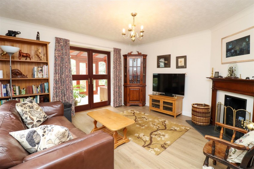 Images for Wood Lane, Fleet