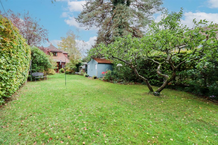 Images for Wood Lane, Fleet