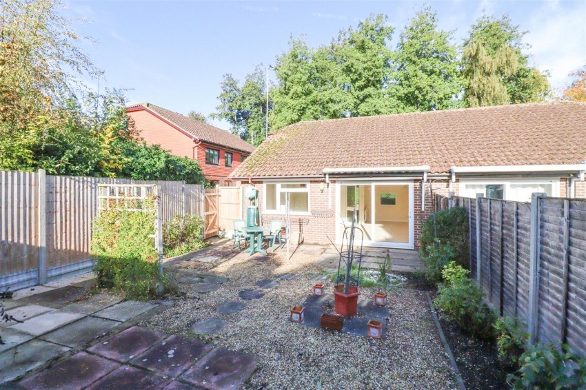 Images for Ravelin Close, Crondall, Farnham