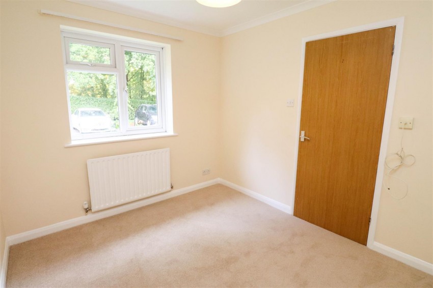 Images for Ravelin Close, Crondall, Farnham