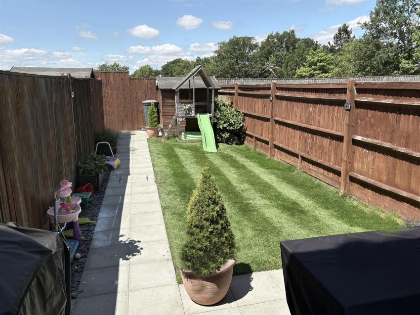 Images for Ewshot Gardens, Ewshot, Farnham