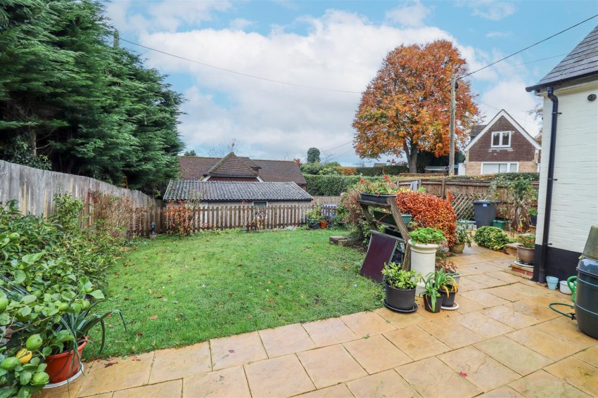 Images for School Lane, Ewshot, Farnham