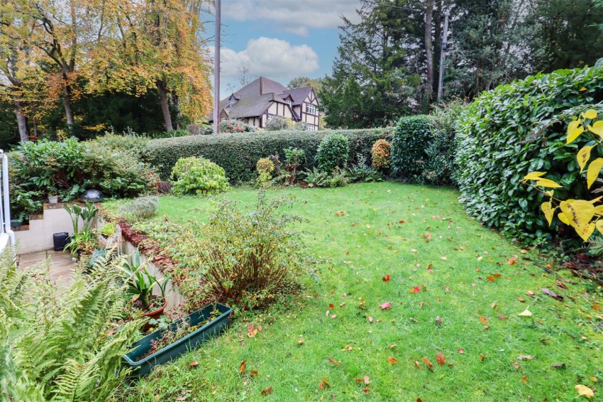 Images for School Lane, Ewshot, Farnham