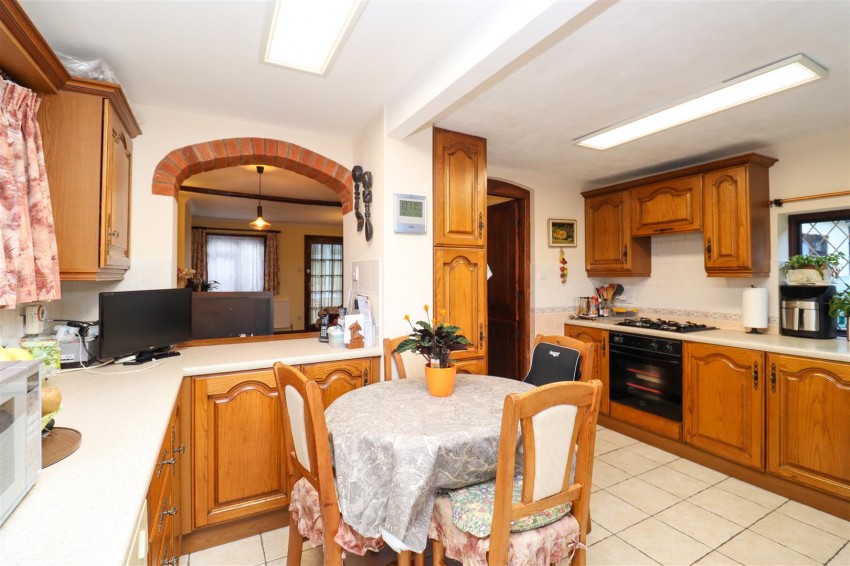 Images for School Lane, Ewshot, Farnham