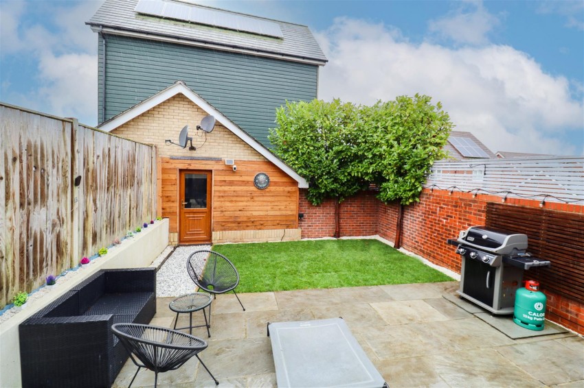 Images for Jubilee Drive, Church Crookham