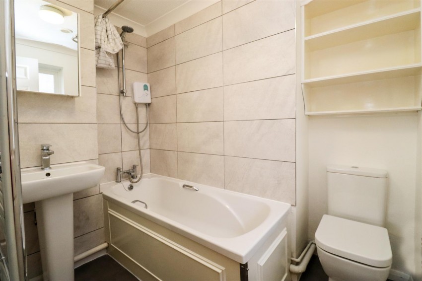 Images for Swan Way, Church Crookham, Fleet