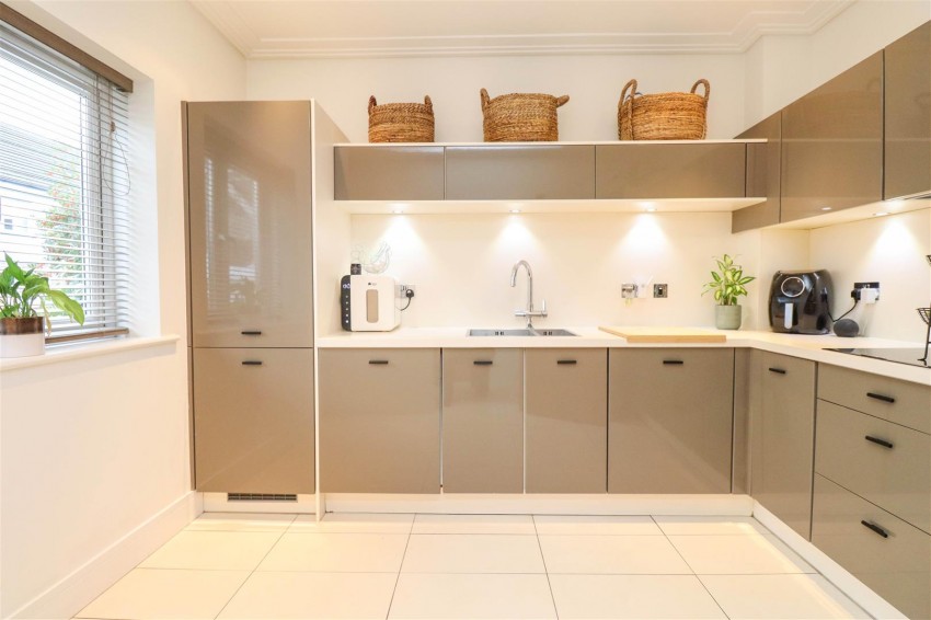 Images for Willowbourne, Fleet