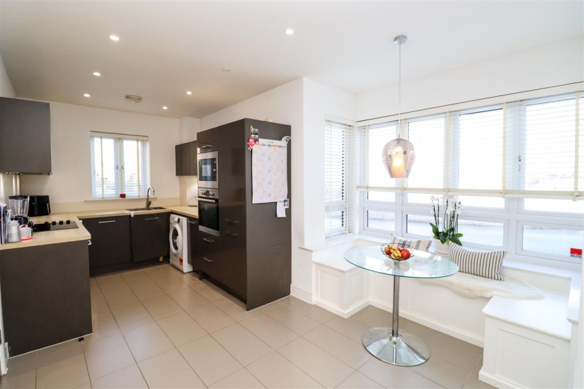 Images for Kingfishers, Fleet