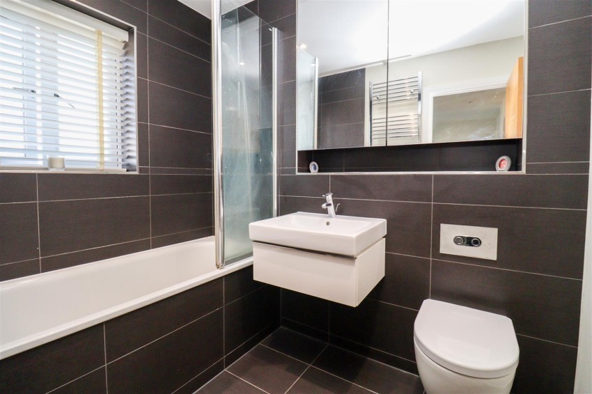 Images for Kingfishers, Fleet