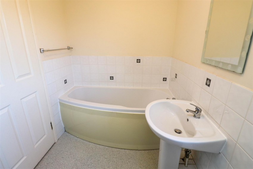 Images for Annettes Croft, Church Crookham, Fleet