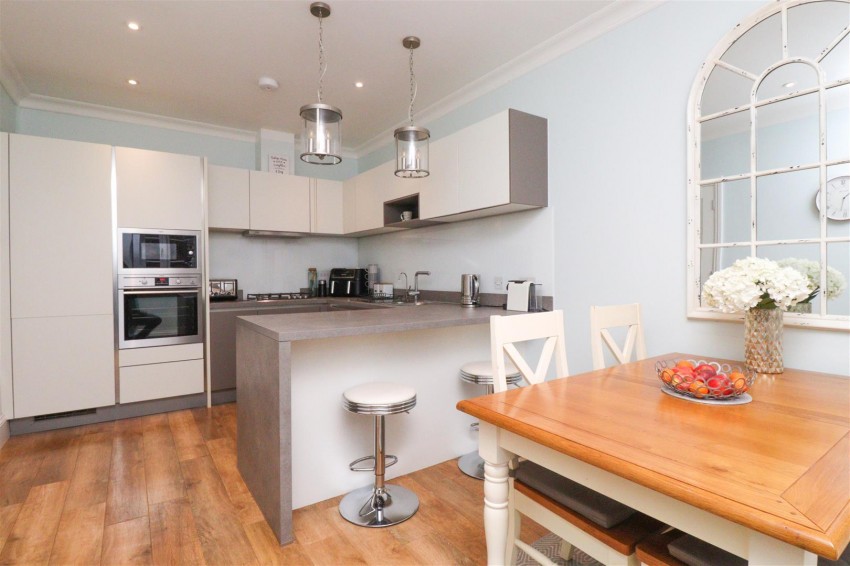 Images for Royston Drive, Ewshot, Farnham