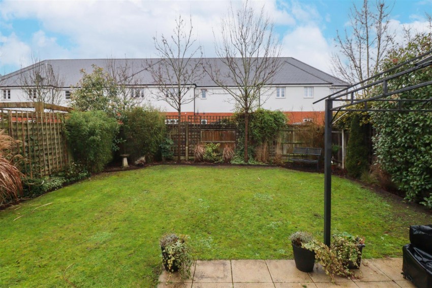 Images for Royston Drive, Ewshot, Farnham