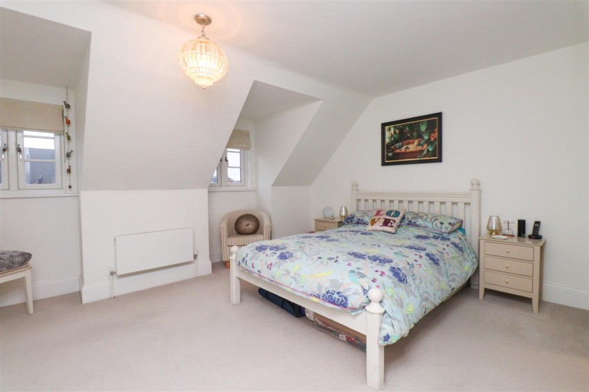 Images for Royston Drive, Ewshot, Farnham