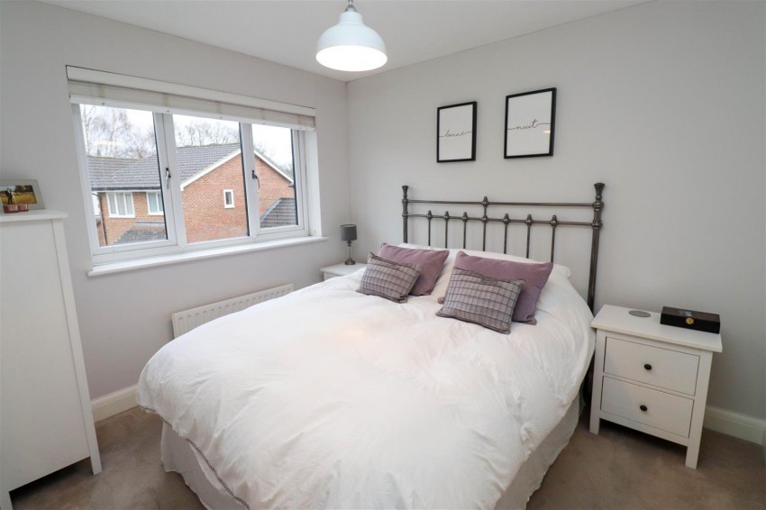 Images for Hunnels Close, Church Crookham, Fleet