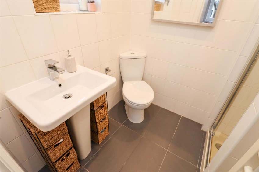 Images for Hunnels Close, Church Crookham, Fleet