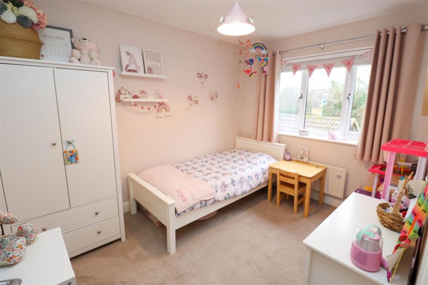 Images for Hunnels Close, Church Crookham, Fleet