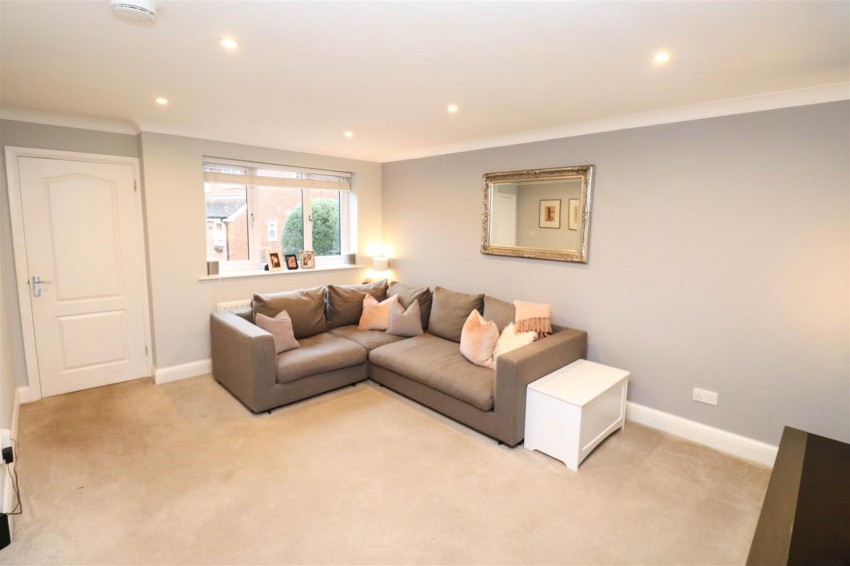 Images for Hunnels Close, Church Crookham, Fleet