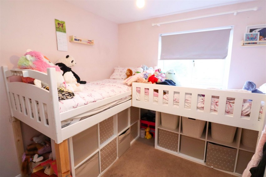 Images for Fallowfield, Yateley