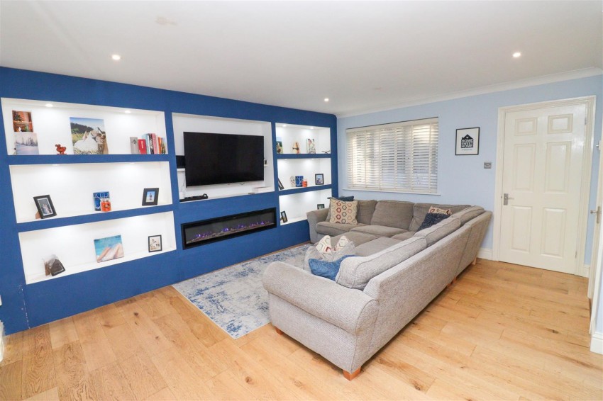 Images for Aldershot Road, Church Crookham, Fleet