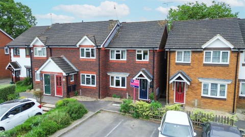 View Full Details for Water Rede, Church Crookham, Fleet