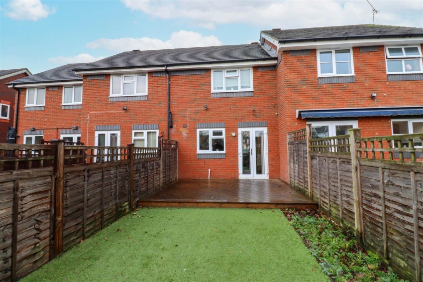 Images for Nether Vell-Mead, Church Crookham, Fleet