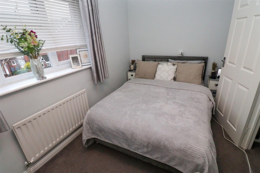 Images for Nether Vell-Mead, Church Crookham, Fleet