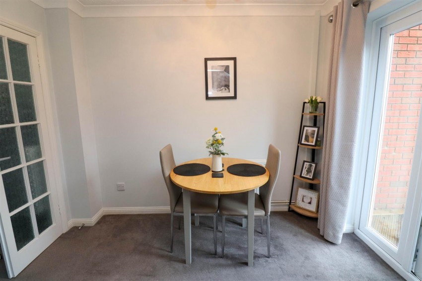 Images for Nether Vell-Mead, Church Crookham, Fleet