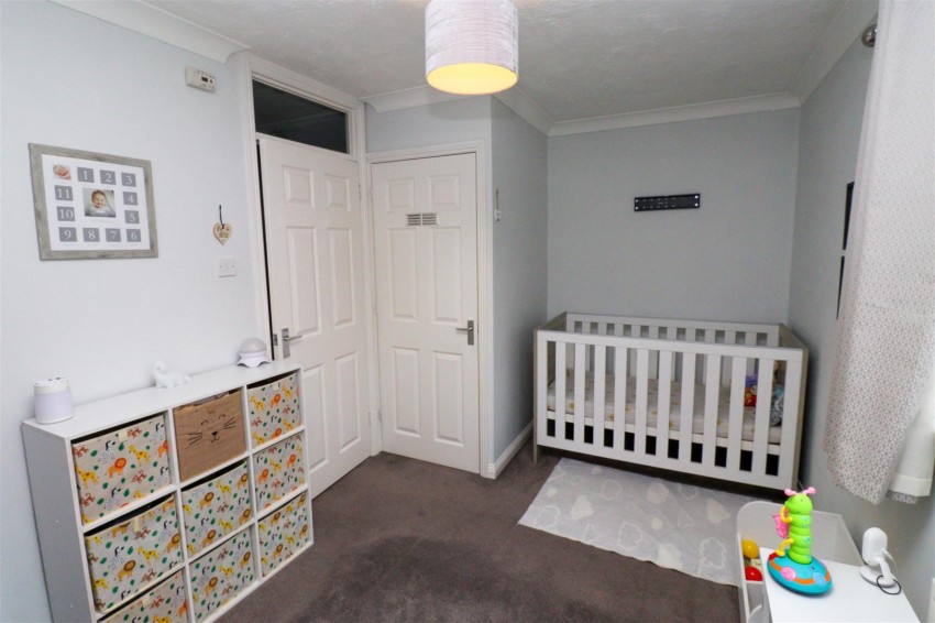 Images for Nether Vell-Mead, Church Crookham, Fleet