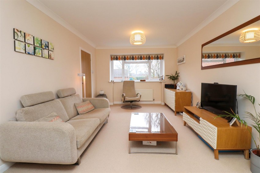 Images for Earlsbourne, Church Crookham, Fleet