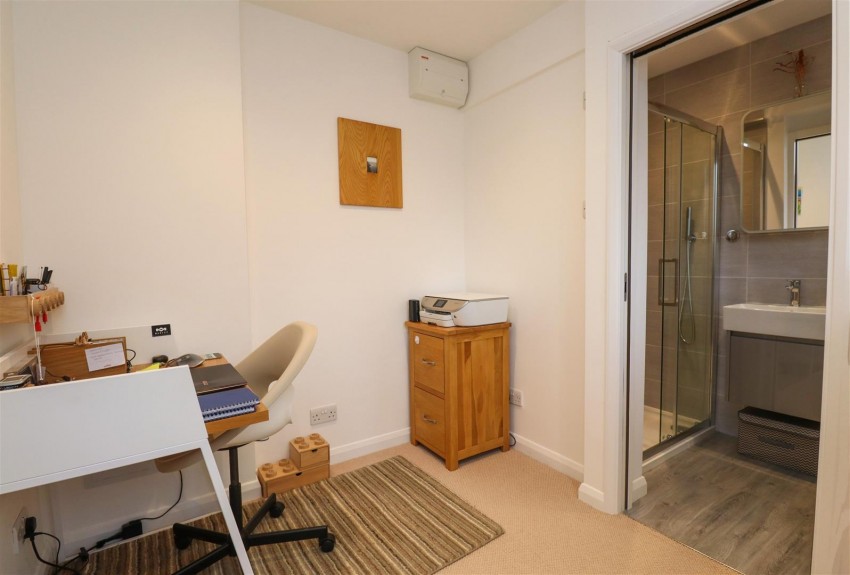 Images for Earlsbourne, Church Crookham, Fleet