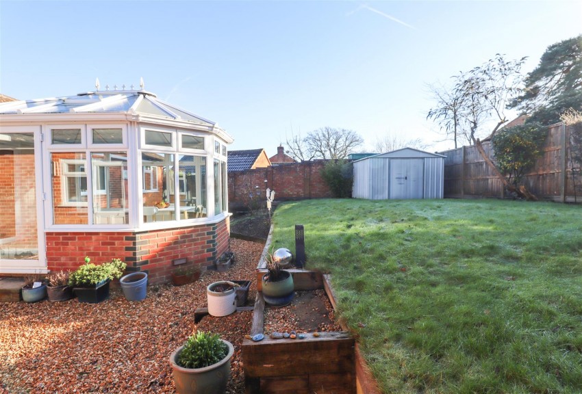 Images for Earlsbourne, Church Crookham, Fleet