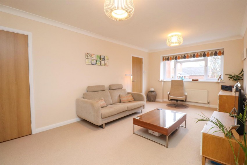 Images for Earlsbourne, Church Crookham, Fleet