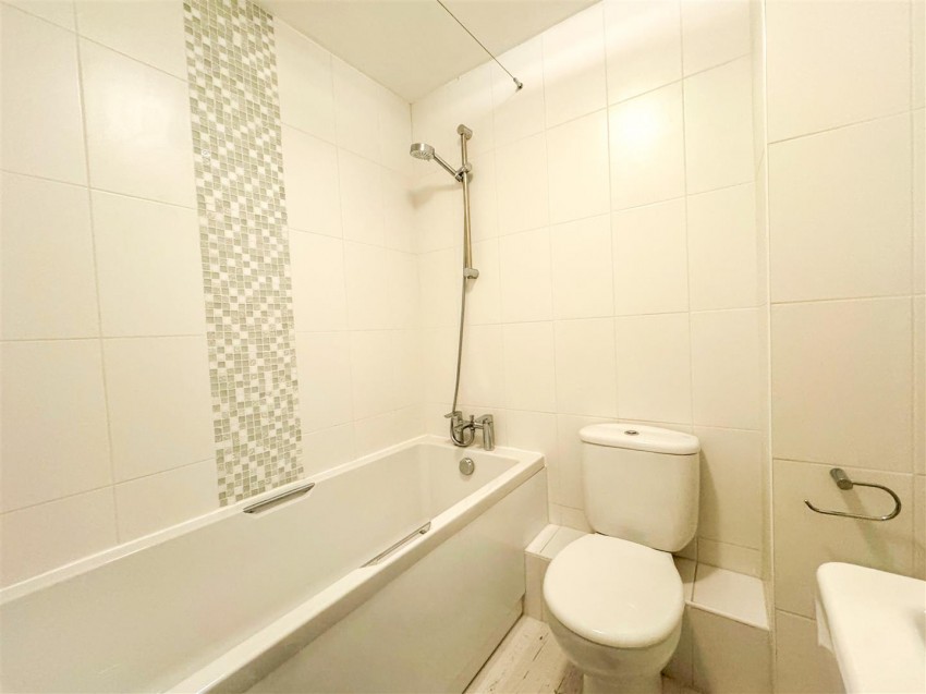 Images for Turners Avenue, Fleet