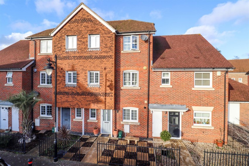 Images for Giffard Lane, Fleet