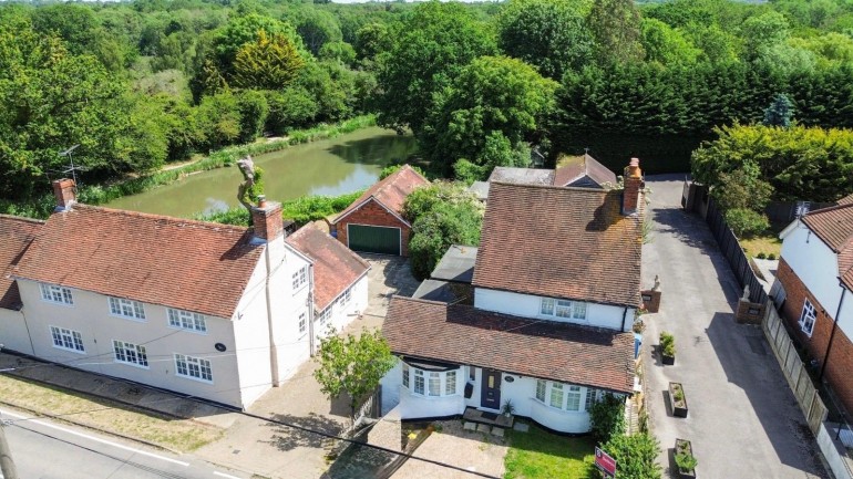 Crondall Lane, Crookham Village, Fleet
