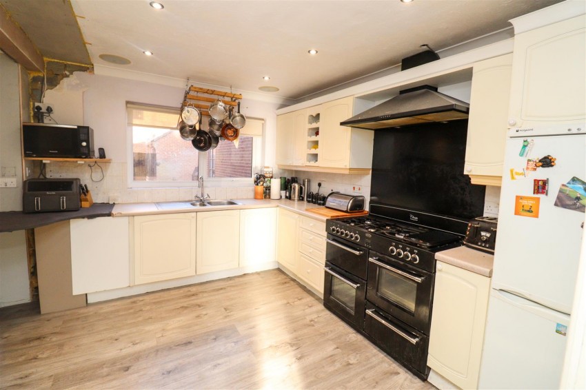 Images for Azalea Gardens, Church Crookham, Fleet