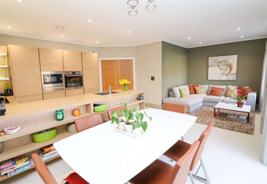 Images for Kingfishers, Edenbrook, Fleet