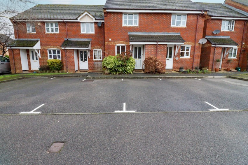 Images for Pawmers Mead, Church Crookham, Fleet