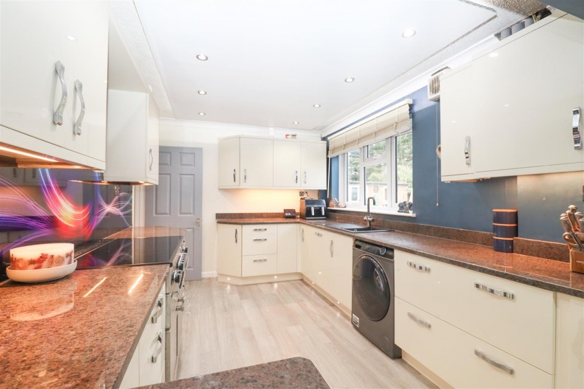 Images for The Covert, Farnborough