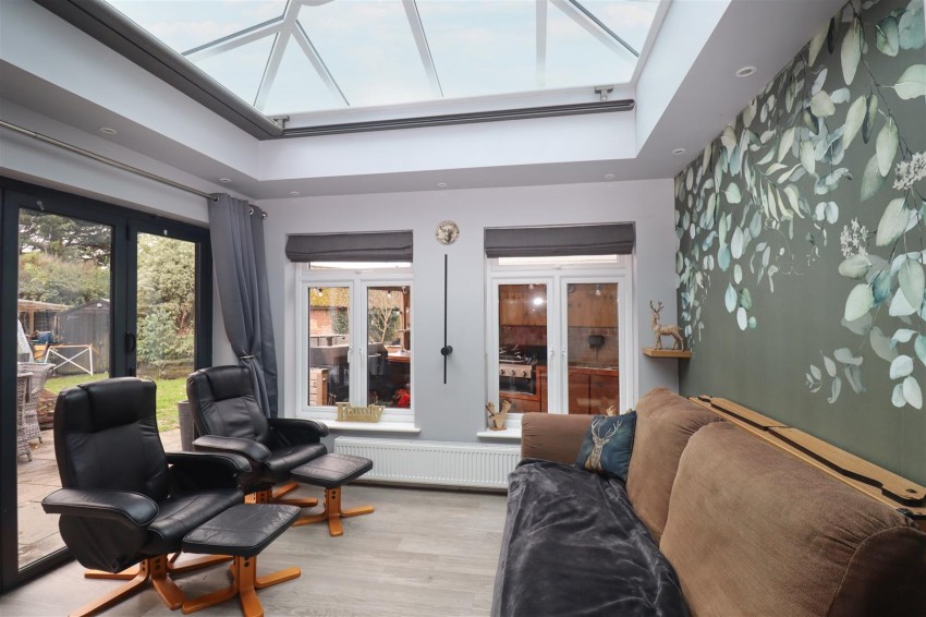 Images for The Covert, Farnborough