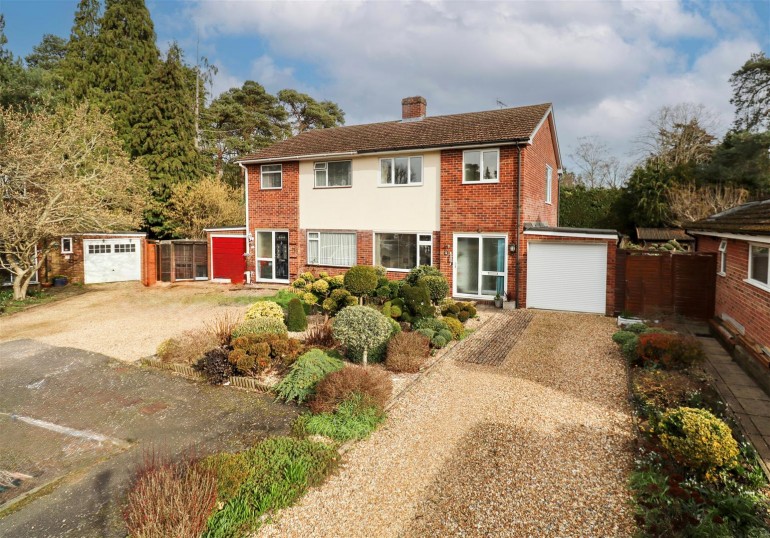 Compton Close, Church Crookham, Fleet