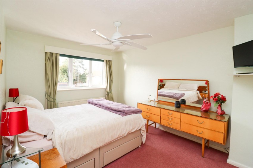 Images for Compton Close, Church Crookham, Fleet