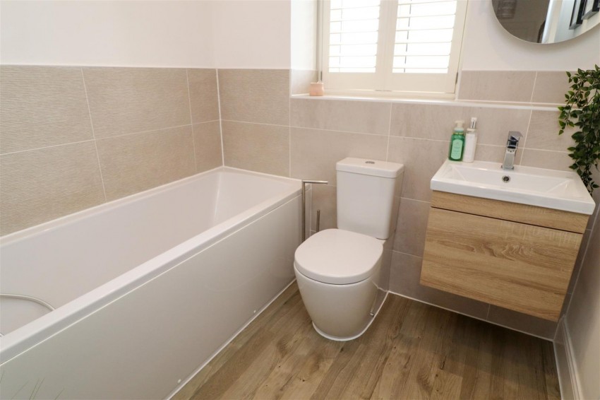 Images for Longbourn Way, Medstead, Alton